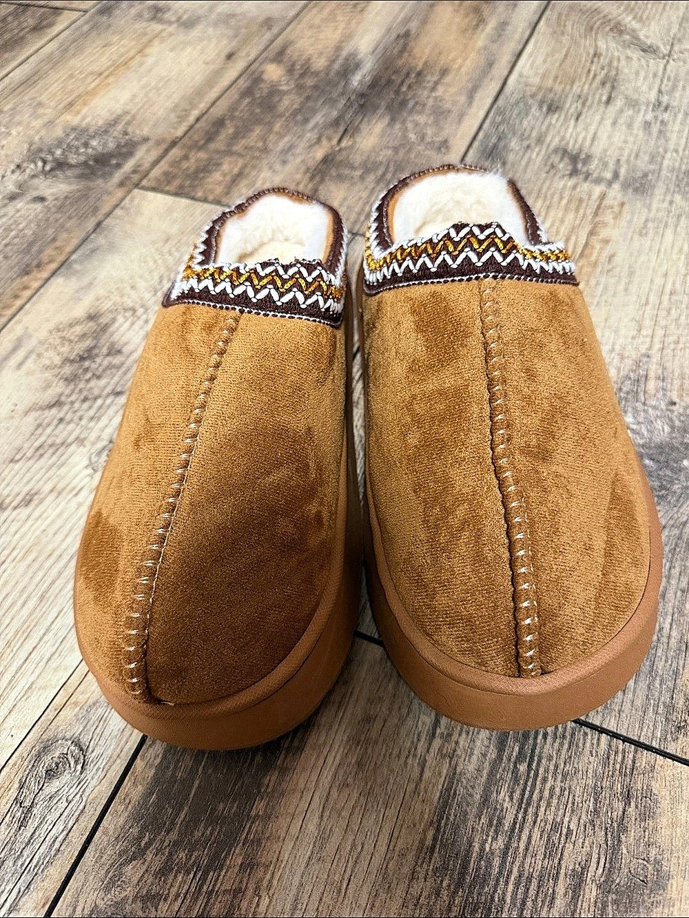 BRAMY Cozy Slippers in Brown US 7 Like New